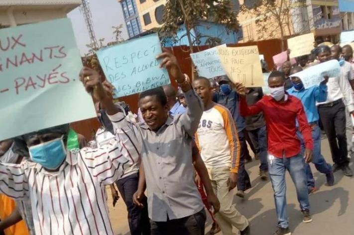 enseignants_protestation_greve_sud_kivu_21_1_jpeg_711_473_1
