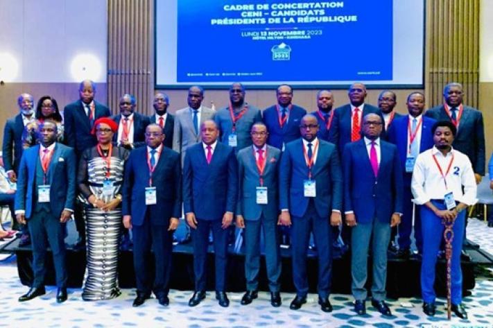 ceni_concertation_photo_de_famille_avec_candidats_presidents_jpg_711_473_1