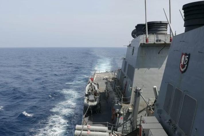 usa_navire_de_guerre_a_mer_rouge_24_jpg_711_473_1