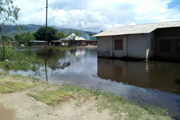 inondations_dans_la_ville_de_uvira_240_jpg_711_473_1