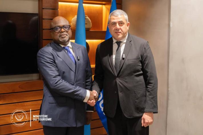 didier_mpambia_et_zurab_pololikashvili_sg_onu_tourisme_250_jpg_711_473_1