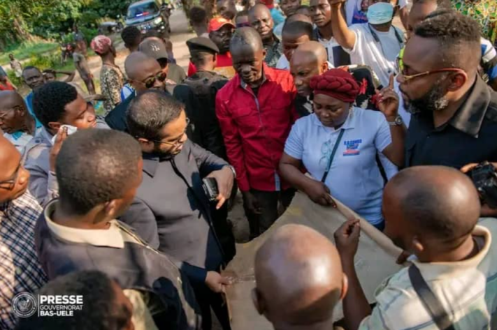 bas uele mike_david_mokeni_gouv_bas_uele_26_png_711_473_1