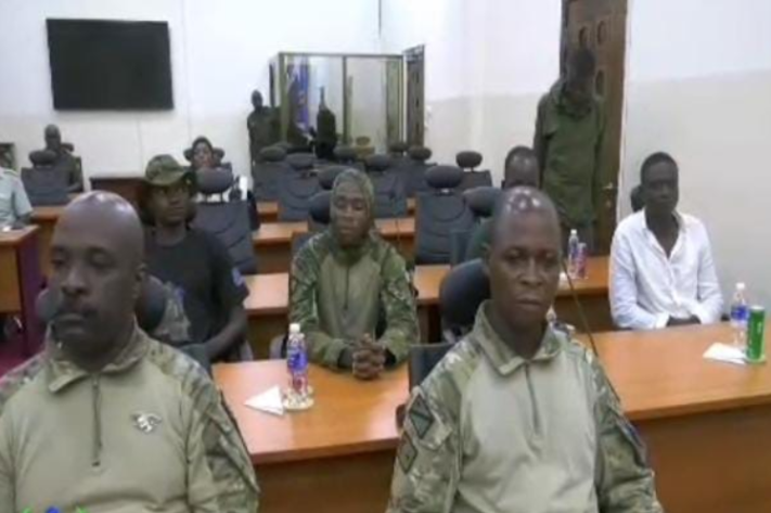 arme fardc_reunion_lieutenant_general_jules_banza_mwilambwe_26_png_711_473_1