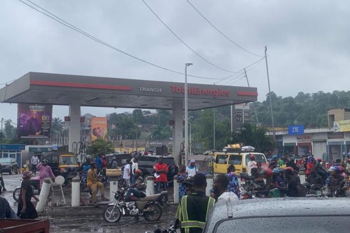 station_service_essence_penurie_a_kinshasa_260_jpeg_711_473_1