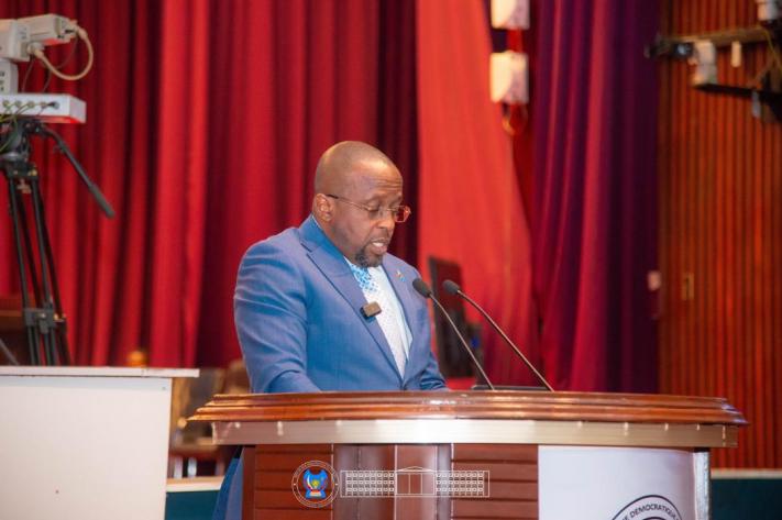 jacquemain_shabani_au_parlement_pht_ks_14_avril_2026_jpg_711_473_1