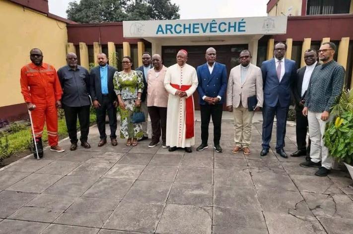 fridolin_ambongo_recoit_martin_fayulu_delly_sesanga_26_jpg_711_473_1