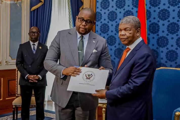 rdx angola floribert_anzuluni_et_joao_lourenco_26_jpg_711_473_1