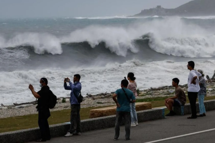 typhon_bavi_au_philippines_26_png_711_473_1