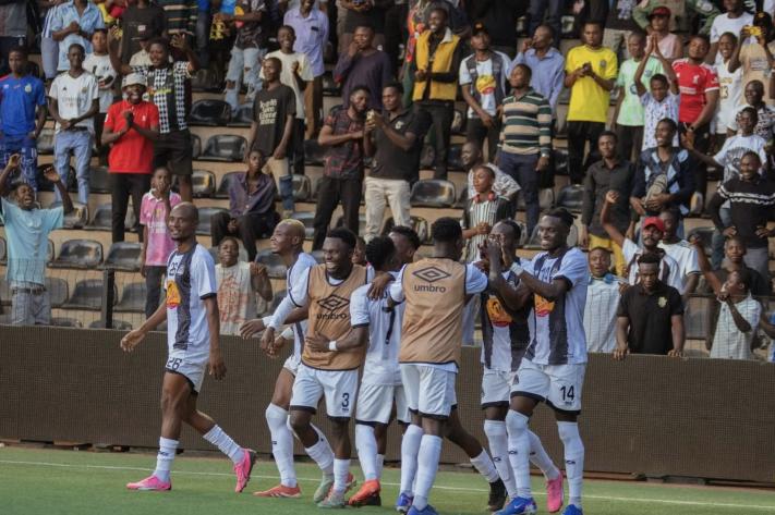 tp_mazembe_joueurs_celebrent_le_but_26_jpeg_711_473_1